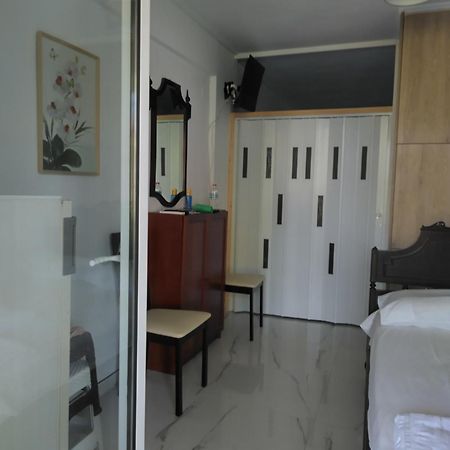 Sissy Apartments By The Sea นิเกียนา ภายนอก รูปภาพ