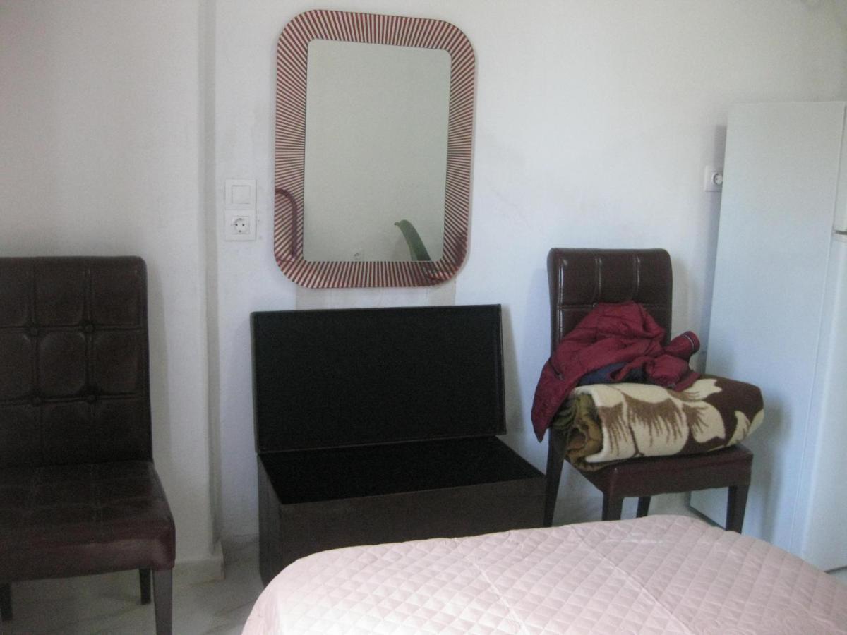Sissy Apartments By The Sea นิเกียนา ภายนอก รูปภาพ